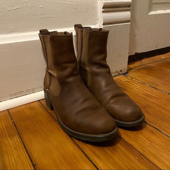 Clark’s Chelsea Boots - Picture 2 of 7